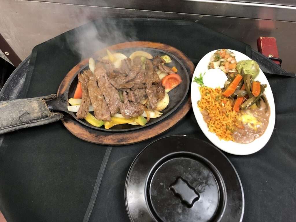 Luna de Noche Restaurant photo 2